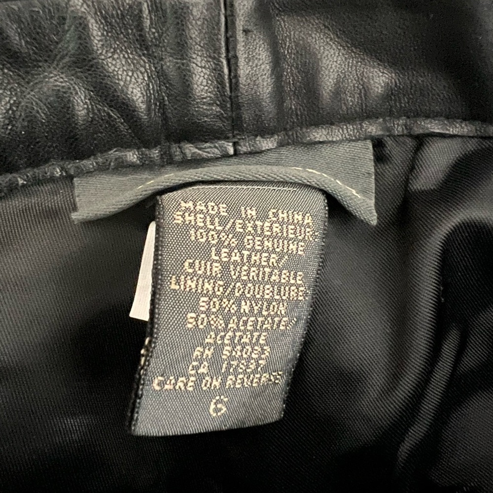 Banana Republic size 6 100% black leather pants (not leggings)
